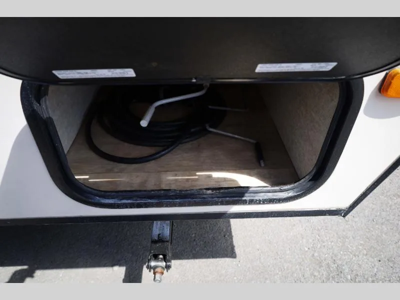 Used 2016 Palomino SolAire Ultra Lite 150RBS — photo 3