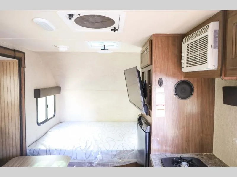 Used 2016 Palomino SolAire Ultra Lite 150RBS — photo 5