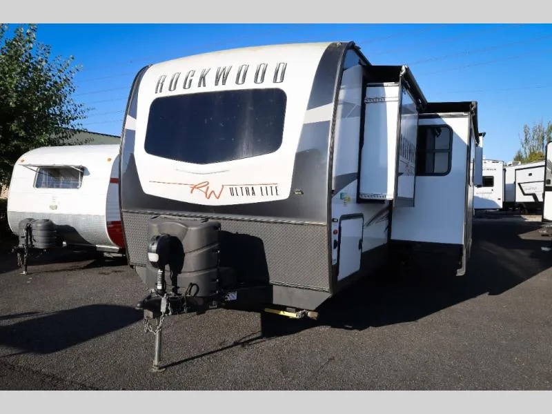 Used 2022 Rockwood 28RLS — photo 2