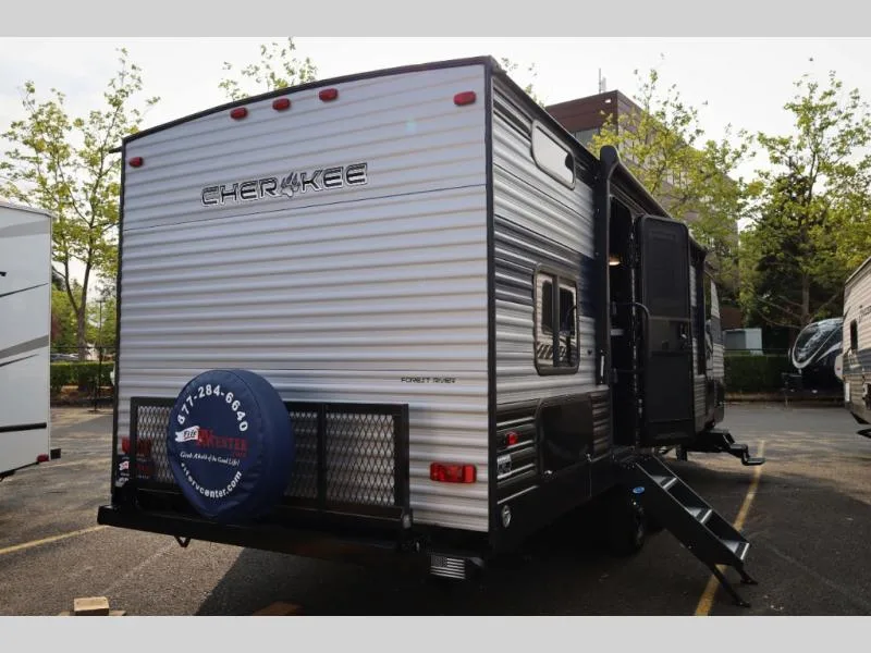 Used 2021 Forest River 264DBH — photo 4