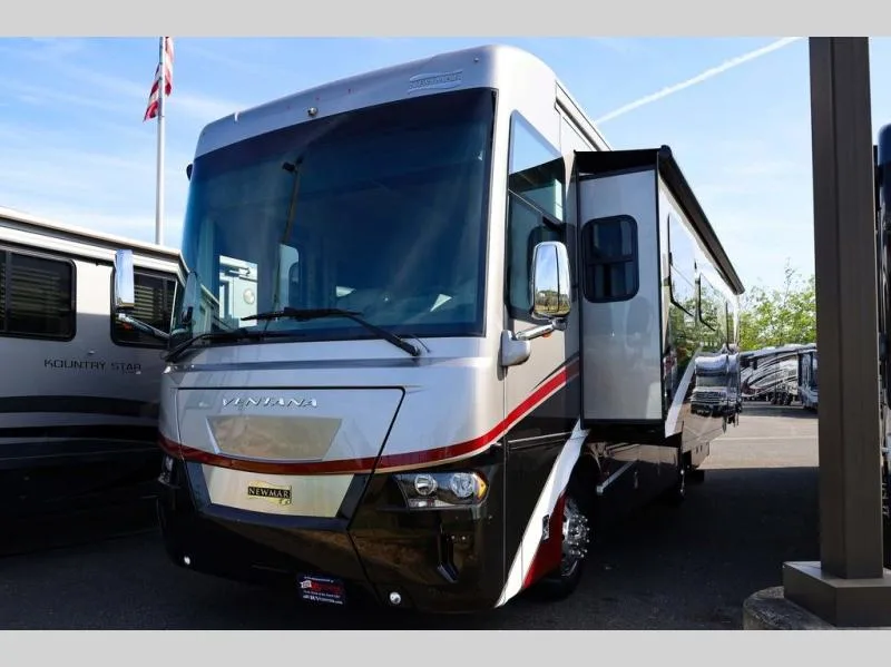 Used 2022 Newmar Ventana 3407 — photo 3