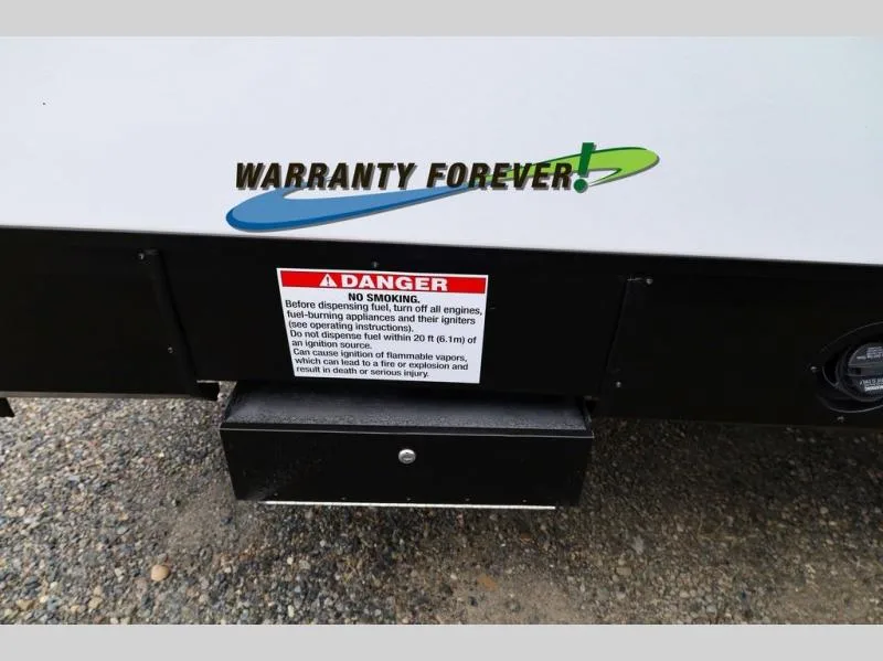 New 2025 Forest River RV Vengeance Rogue SUT 29SUT — photo 2