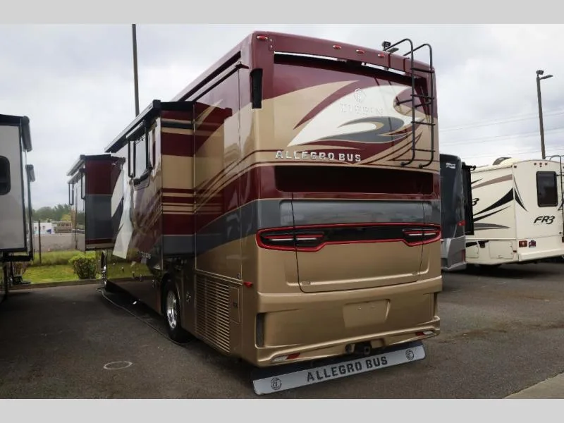 Used 2019 Tiffin Motorhomes Allegro Bus 40AP — photo 5