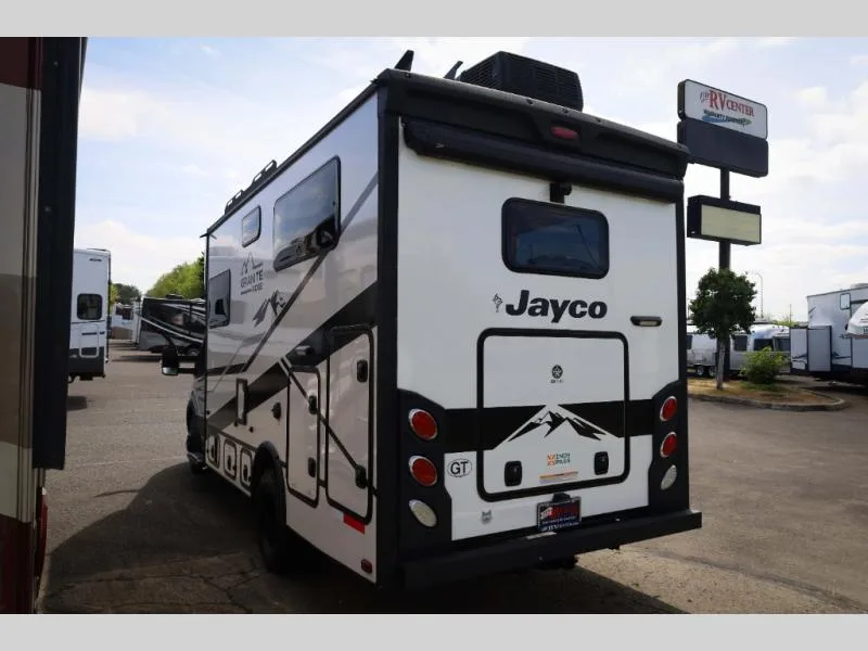 Used 2025 Jayco Granite Ridge 22T — photo 5