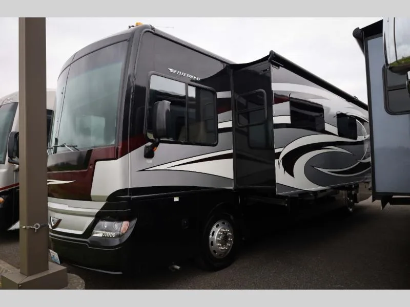 Used 2017 REV GROUP Pace Arrow 38K — photo 2