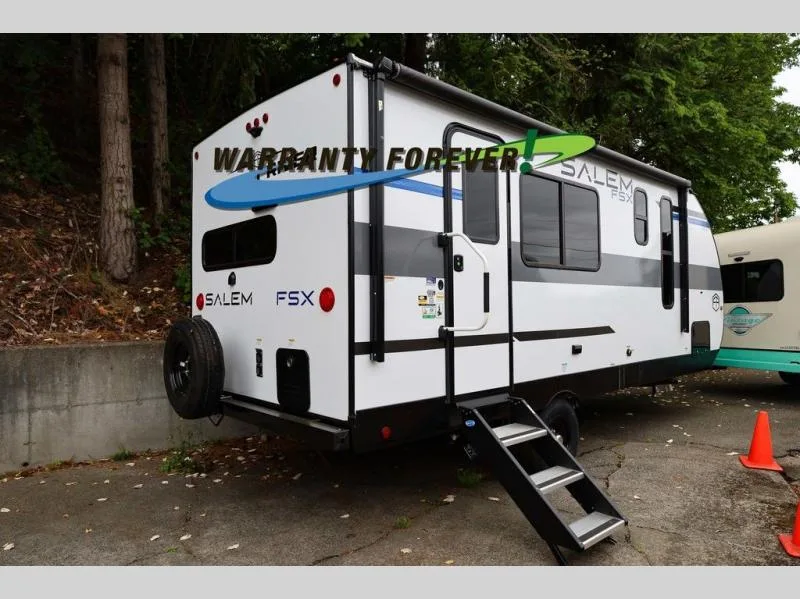 New 2025 Forest River RV Salem FSX 164RDSK — photo 4