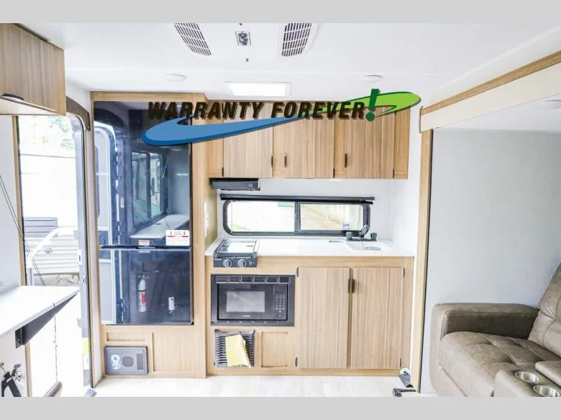 New 2025 Forest River RV Salem FSX 164RDSK — photo 7