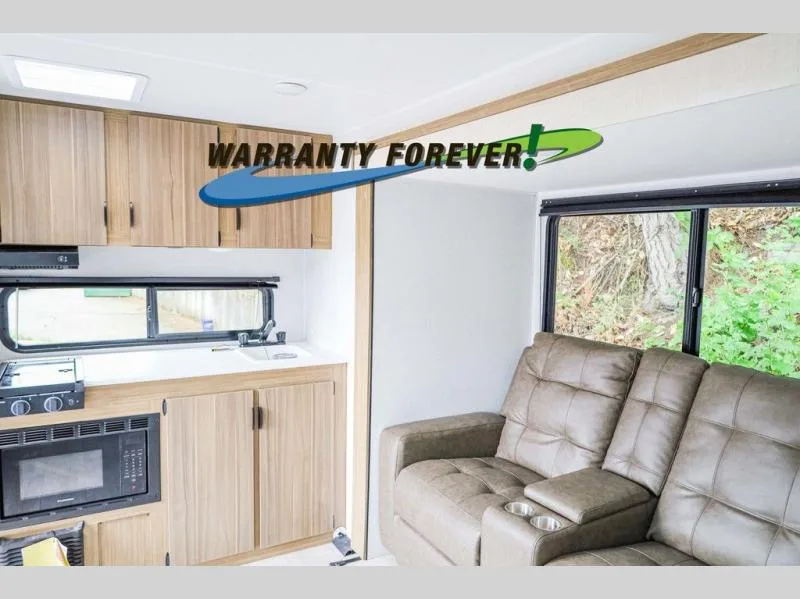 New 2025 Forest River RV Salem FSX 164RDSK — photo 8
