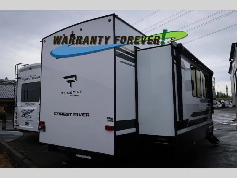 New 2026 Prime Time RV Sanibel 38LAUNDRY — photo 4