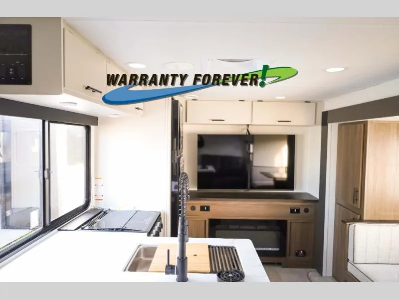 New 2026 Prime Time RV Tracer 248RE — photo 4