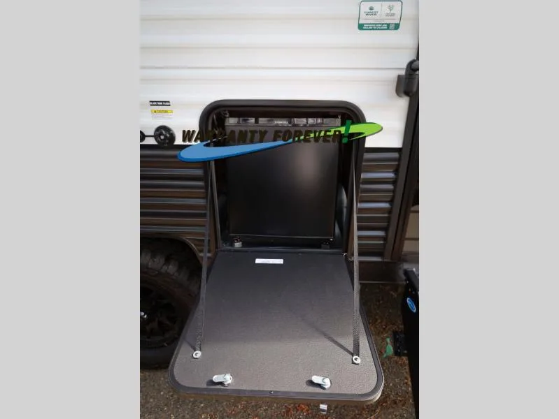 New 2026 Forest River RV Cherokee Wolf Pup 16BHSW — photo 3