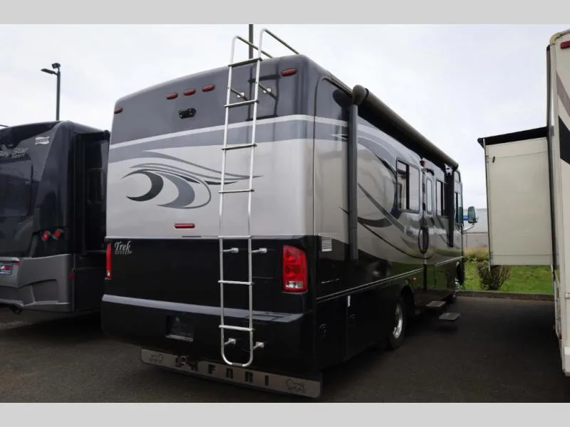 Used 2008 Monaco Safari Trek 28R — photo 5