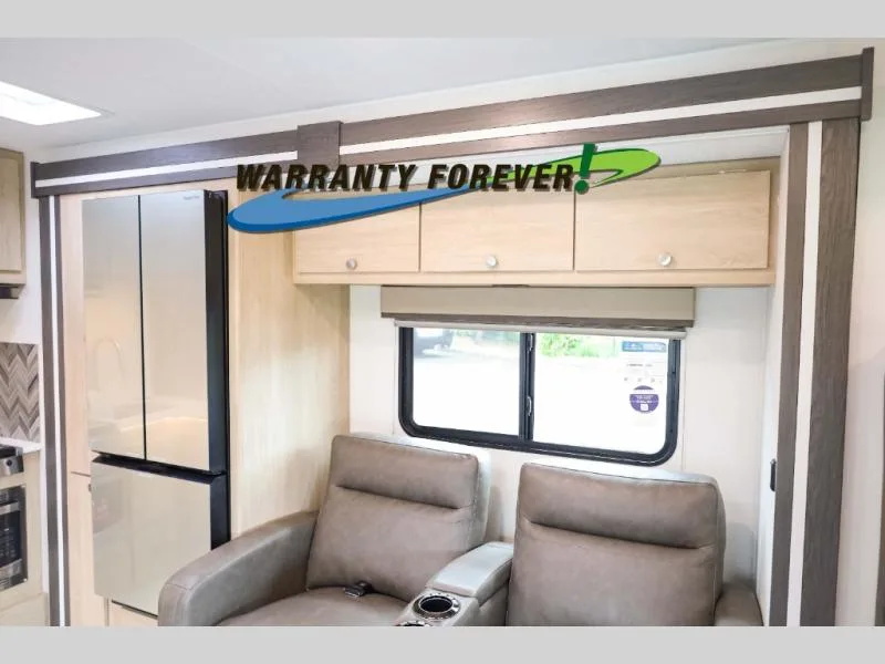 New 2026 Coachmen RV Leprechaun 260DS Ford 450 — photo 8