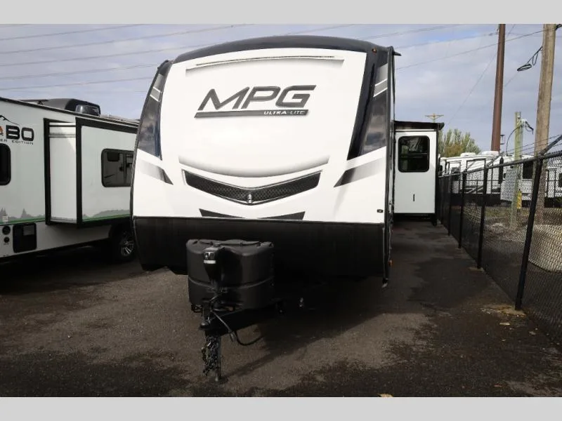 Used 2021 Cruiser RV 2780 — photo 2