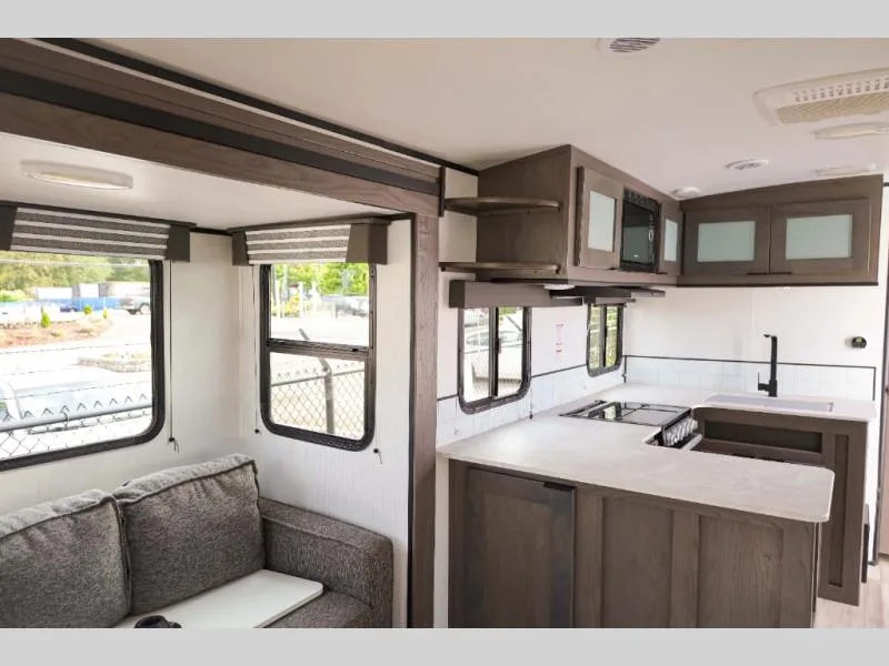 Used 2021 Cruiser RV 2780 — photo 6