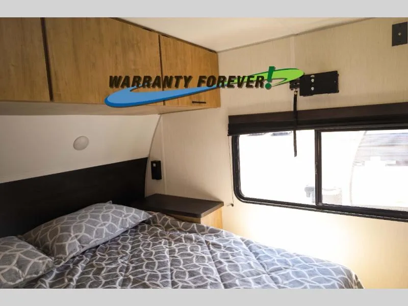 New 2026 Forest River RV Cherokee Grey Wolf 26KF — photo 8