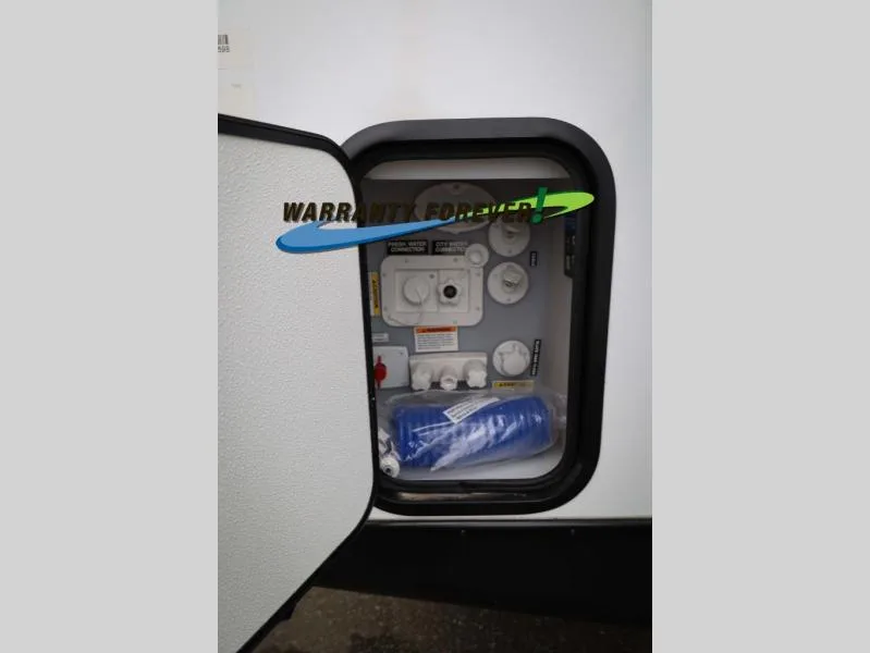 New 2026 Prime Time RV LaCrosse 3411RK — photo 3