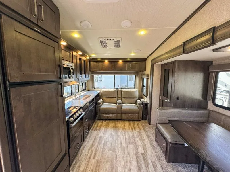 Used 2021 Grand Design Reflection 150 Series 240RL — photo 5