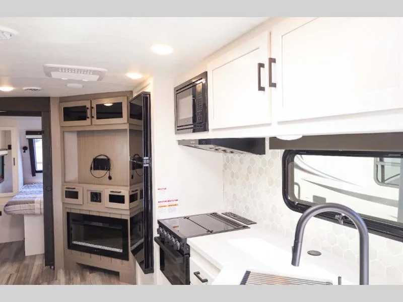 Used 2024 Jayco White Hawk 27RB — photo 7