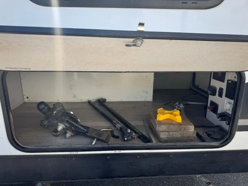 Used 2023 Grand Design Imagine AIM 15BH — photo 3