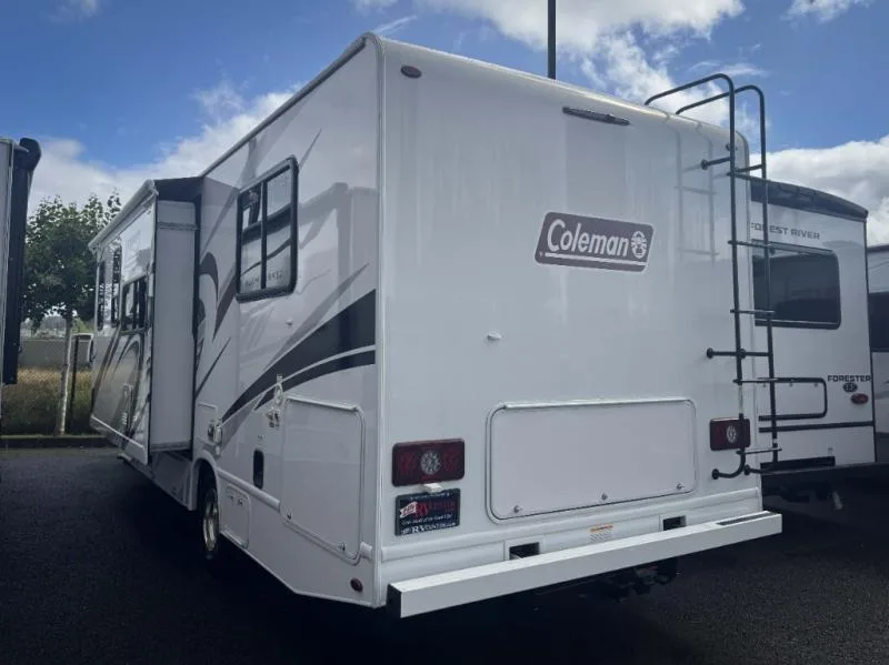 Used 2024 Thor Motor Coach Coleman 28CM — photo 4