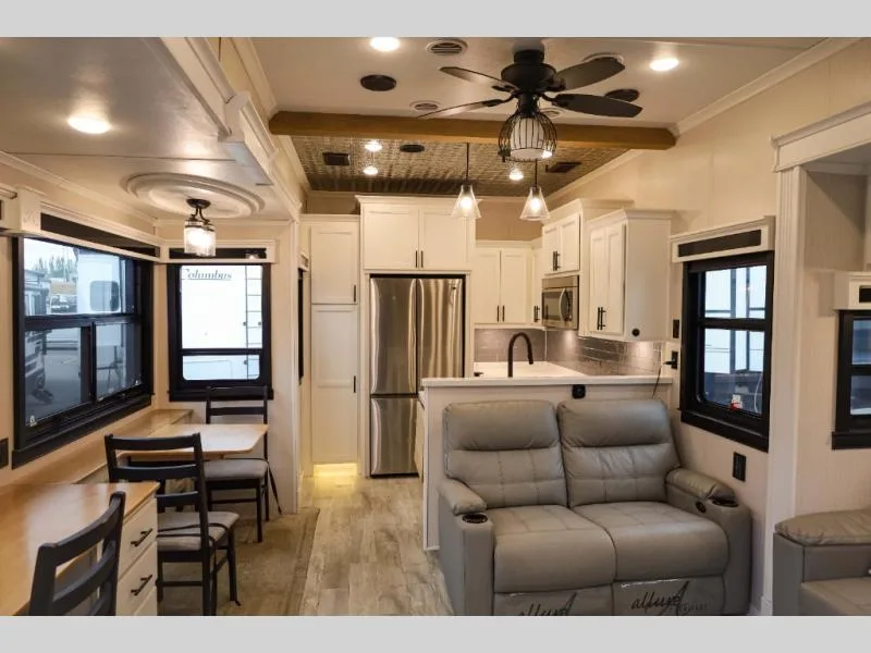 Used 2022 Forest River 39RK — photo 4