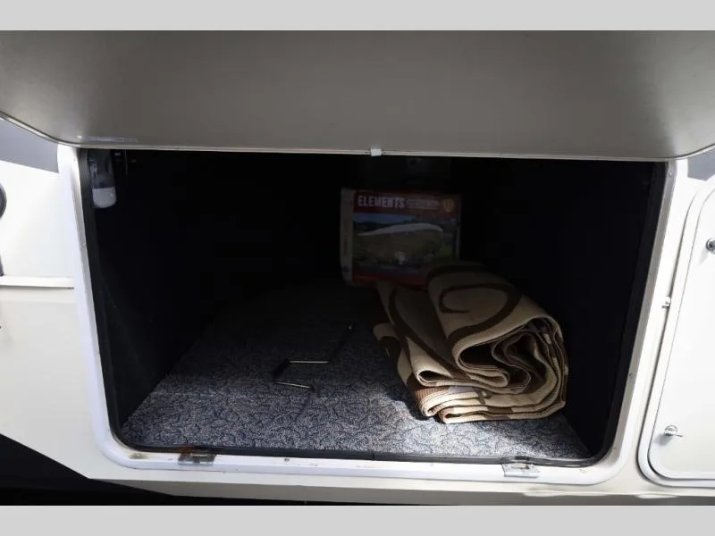 Used 2017 Grand Design Solitude 310GK — photo 3