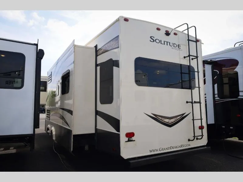 Used 2017 Grand Design Solitude 310GK — photo 5