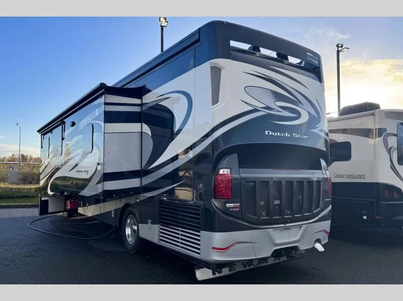 Used 2016 Newmar Dutch Star 3736 — photo 5