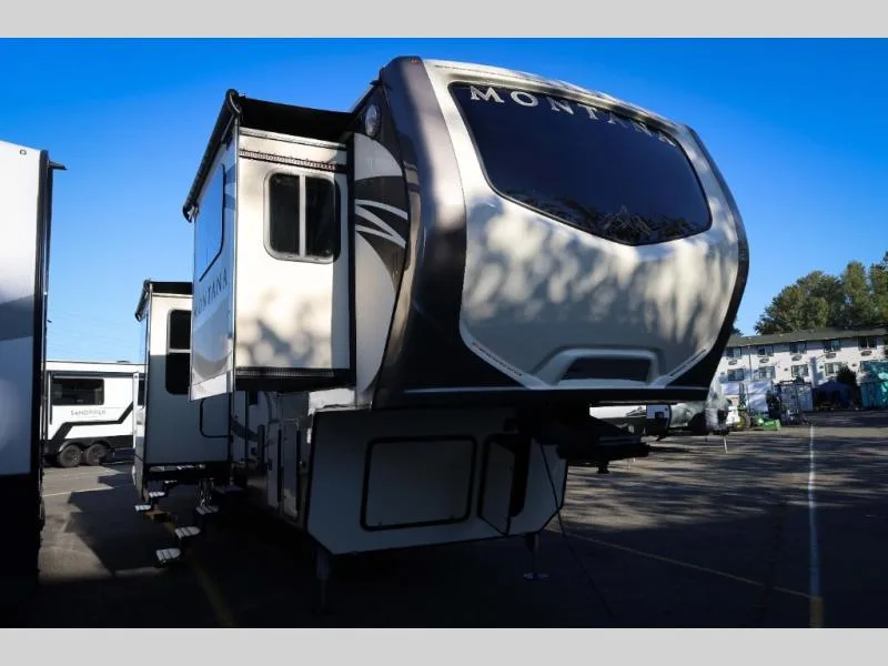 Used 2016 Keystone RV MONTANA
