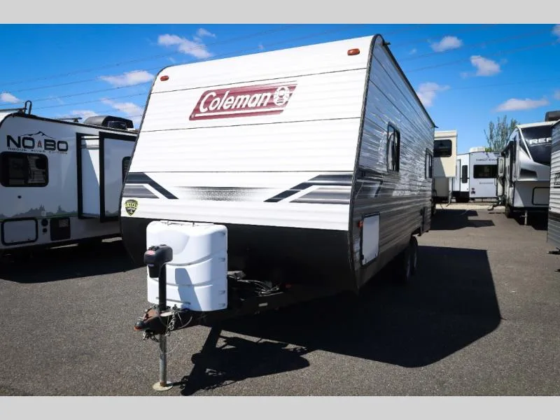Used 2024 Keystone RV Coleman Lantern 202R — photo 2