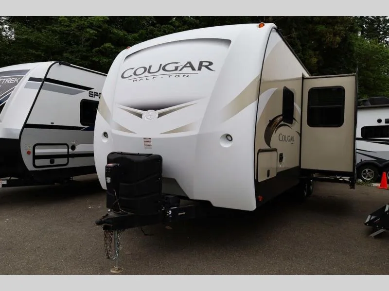 Used 2019 Keystone RV Cougar Half-Ton Series 25BHSWE — photo 3
