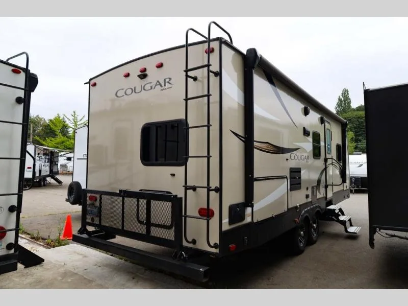 Used 2019 Keystone RV Cougar Half-Ton Series 25BHSWE — photo 5