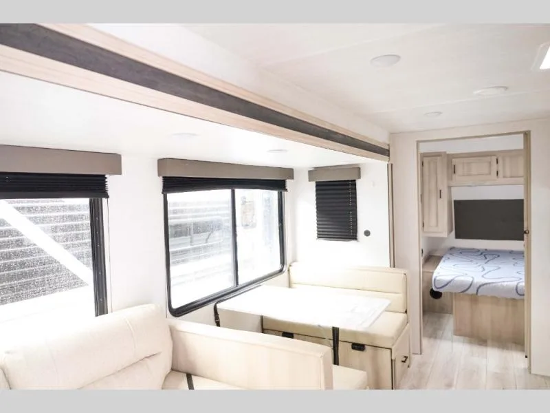 Used 2026 EAST TO WEST Della Terra 262BH — photo 5