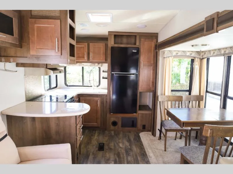 Used 2019 Forest River RV Wildcat Maxx Maxx — photo 5